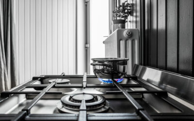 contacto gaslink pedir gas lp - small metal pan on the stove in the kitchen 1 400x250 - Blog Gaslink 2020 Gas LP SLP precio contacto gaslink pedir gas lp - small metal pan on the stove in the kitchen 1 400x250 - Blog Gaslink 2020